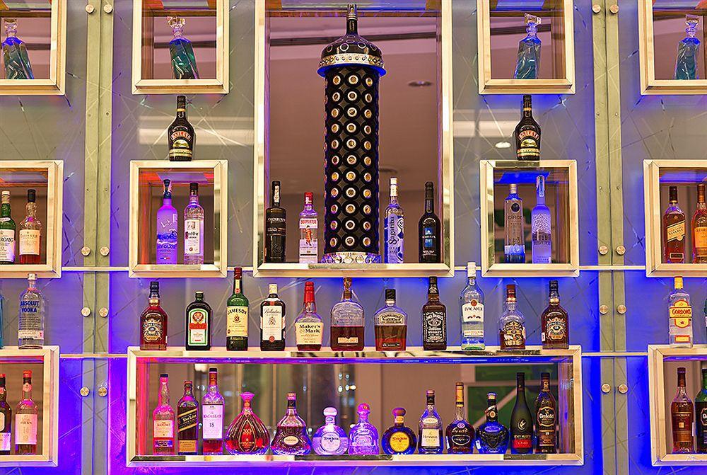 Meluha - The Fern Hotell Mumbai Exteriör bild