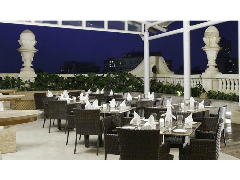 Meluha - The Fern Hotell Mumbai Exteriör bild