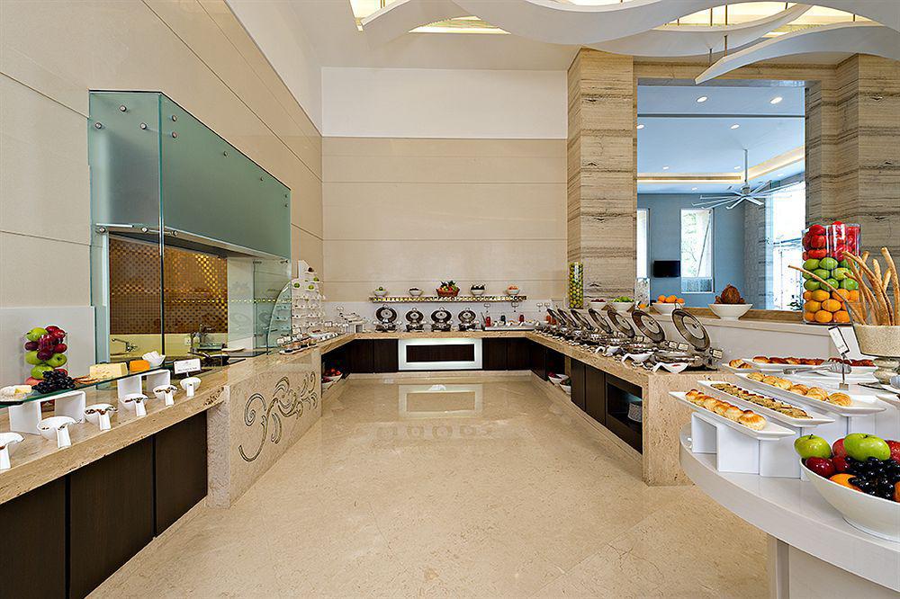 Meluha - The Fern Hotell Mumbai Exteriör bild